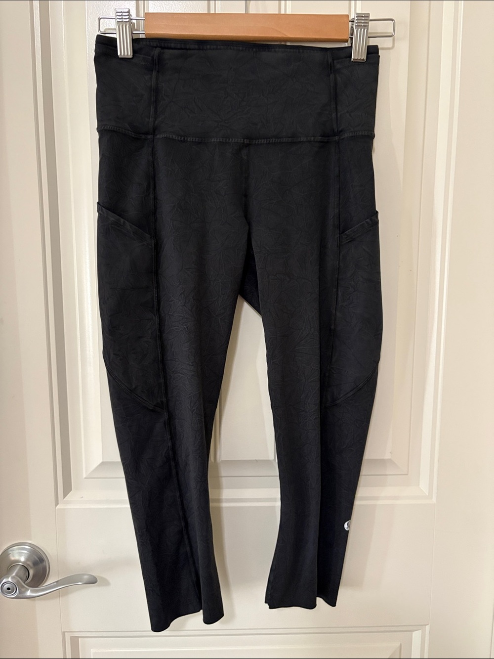 lululemon athletica Black High-Rise Leggings with‎ Side Pockets